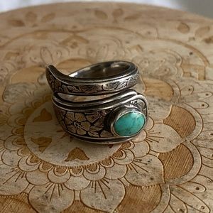Vintage Sterling and Turquoise Ring